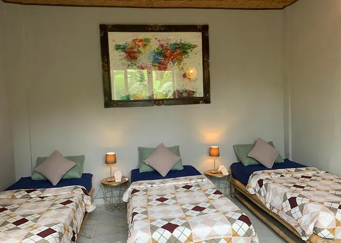 Rice Field House 旅馆